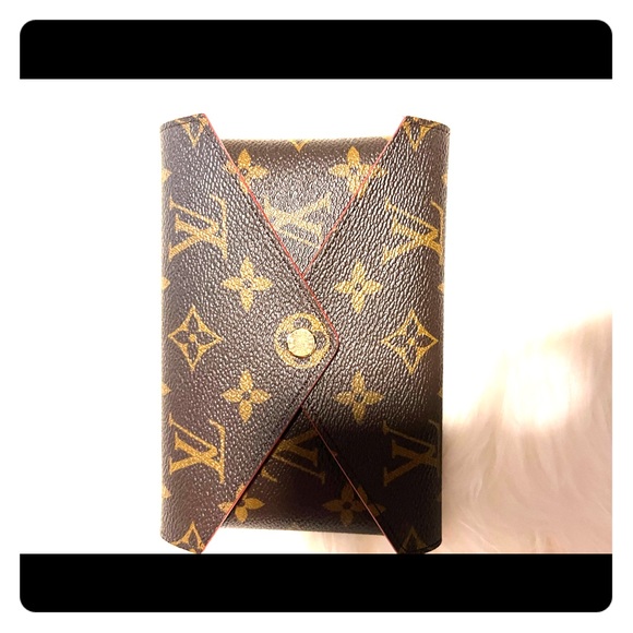 Brand new Louis Vuitton Kirigami - medium size - Picture 1 of 6